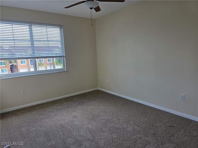 Building Photo - 1210 Reserve Way
