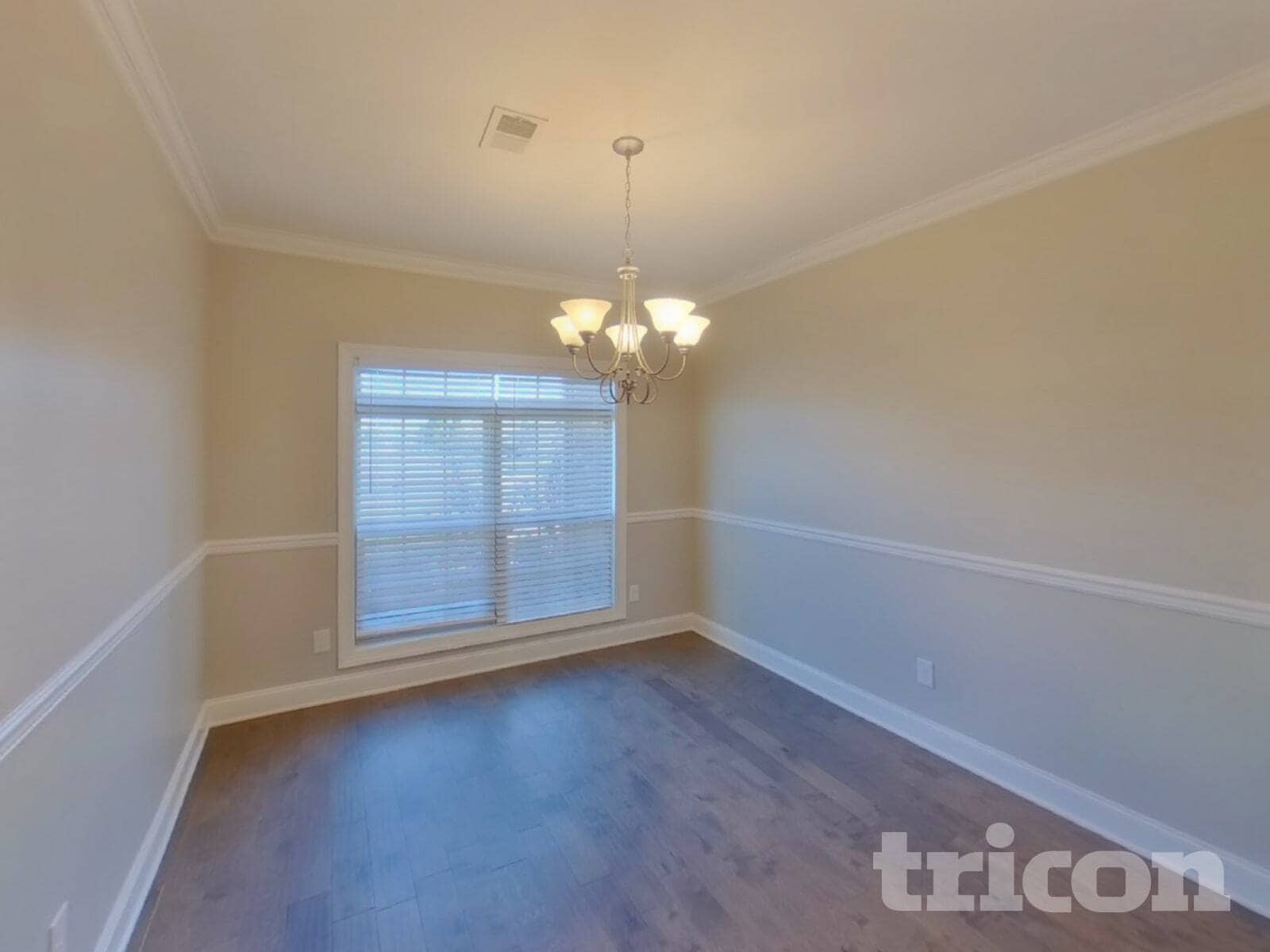Building Photo - 5105 Cloverhill Dr