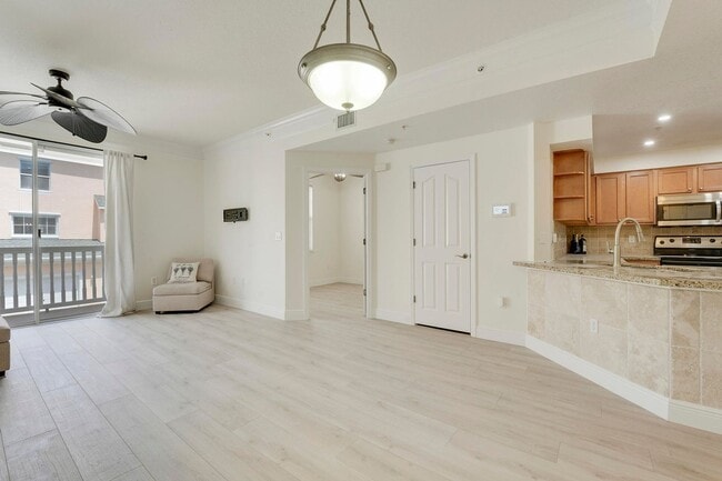 Building Photo - 155 Galicia Way