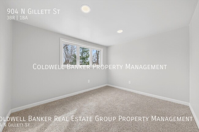 Building Photo - 904 N Gillett St