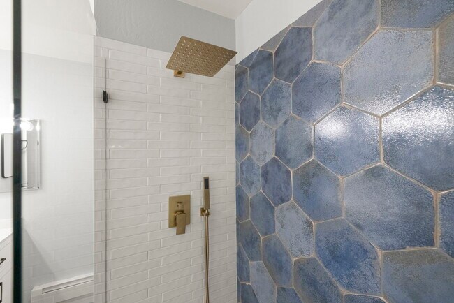 Building Photo - 4096 17th St