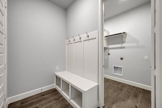 Building Photo - 8431 Willow Whisper Ln