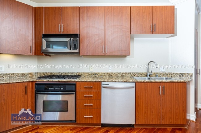 Building Photo - 1225 Island Ave