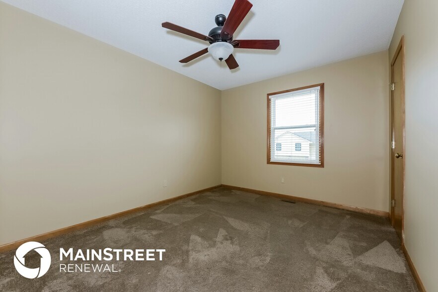 Building Photo - 18425 E Arrowhead Ln