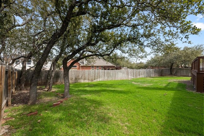 Building Photo - 1301 Horseback Hollow