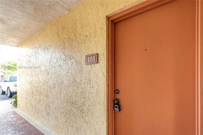 Building Photo - 7815 Camino Real