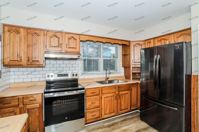 Building Photo - 509 Ivory Ct