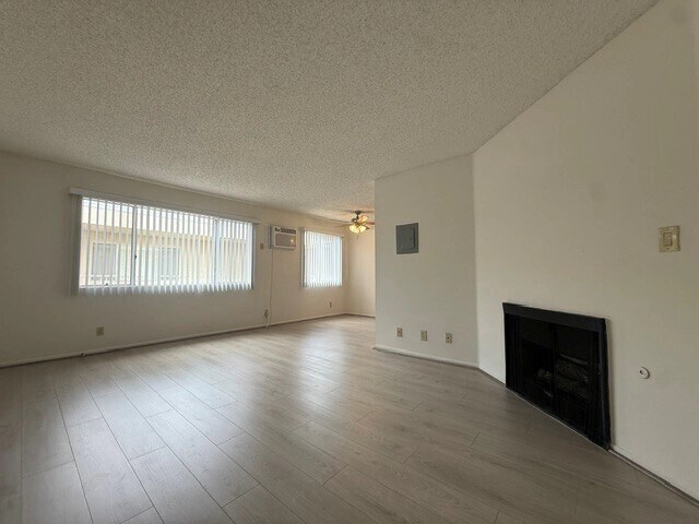 Interior Photo - 3671 Veteran Avenue,