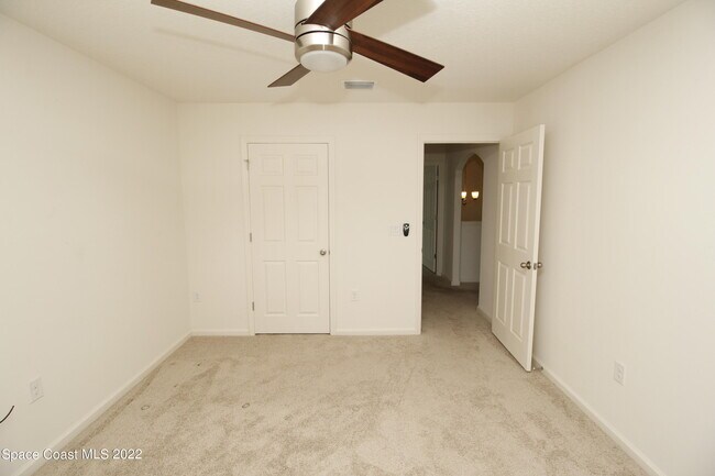 Building Photo - 884 Musgrass Cir