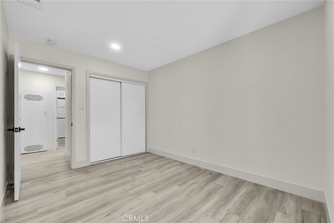 Building Photo - 5505 N Traymore Ave