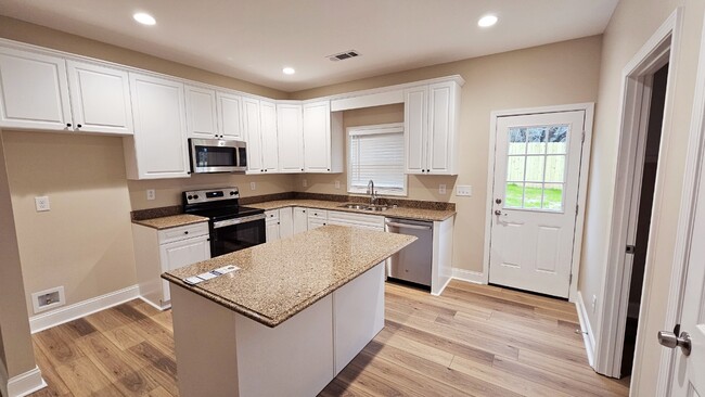 full kitchen with island - 2880 Fran Mar Dr