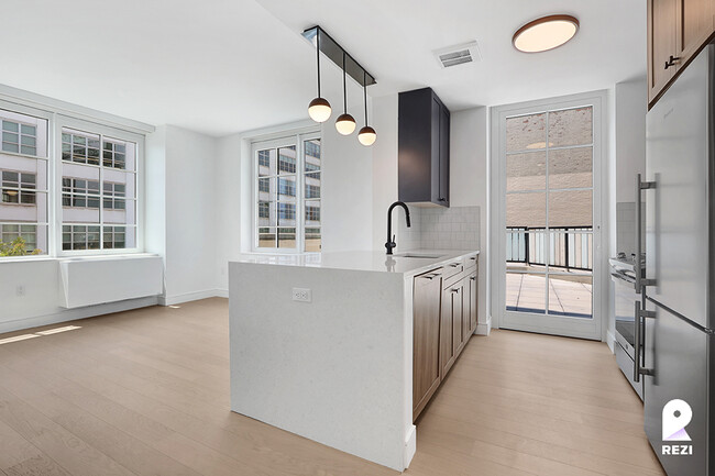 Primary Photo - 36-20 Steinway St
