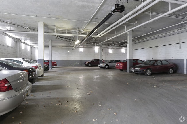 Parking garage - Country Club Apartments