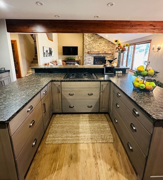 Building Photo - Sophisticated Condo Retreat on Old Mission Peninsula