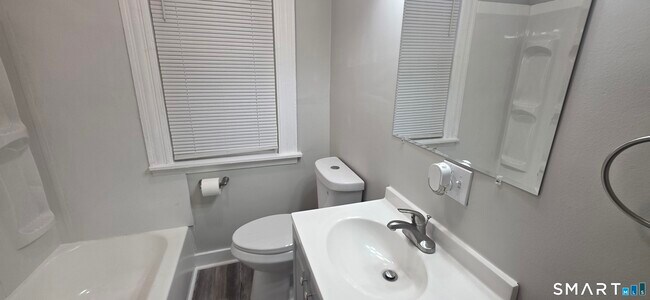 Building Photo - 114 Cedar Hill Ave