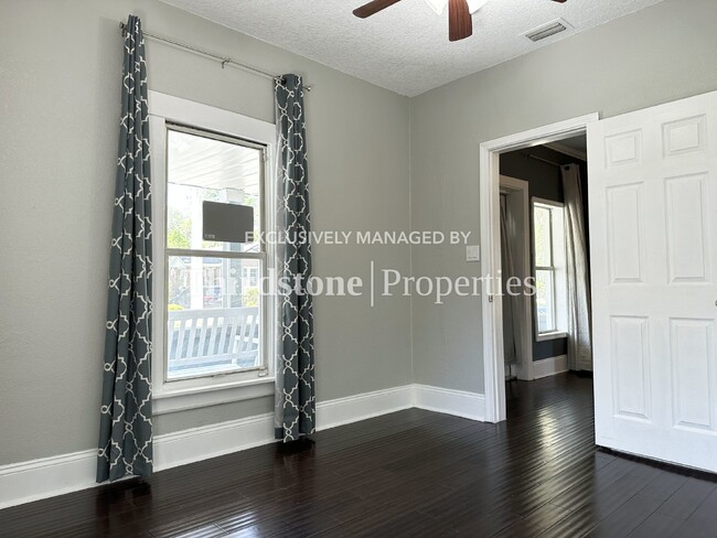 Building Photo - 1439 Dancy St