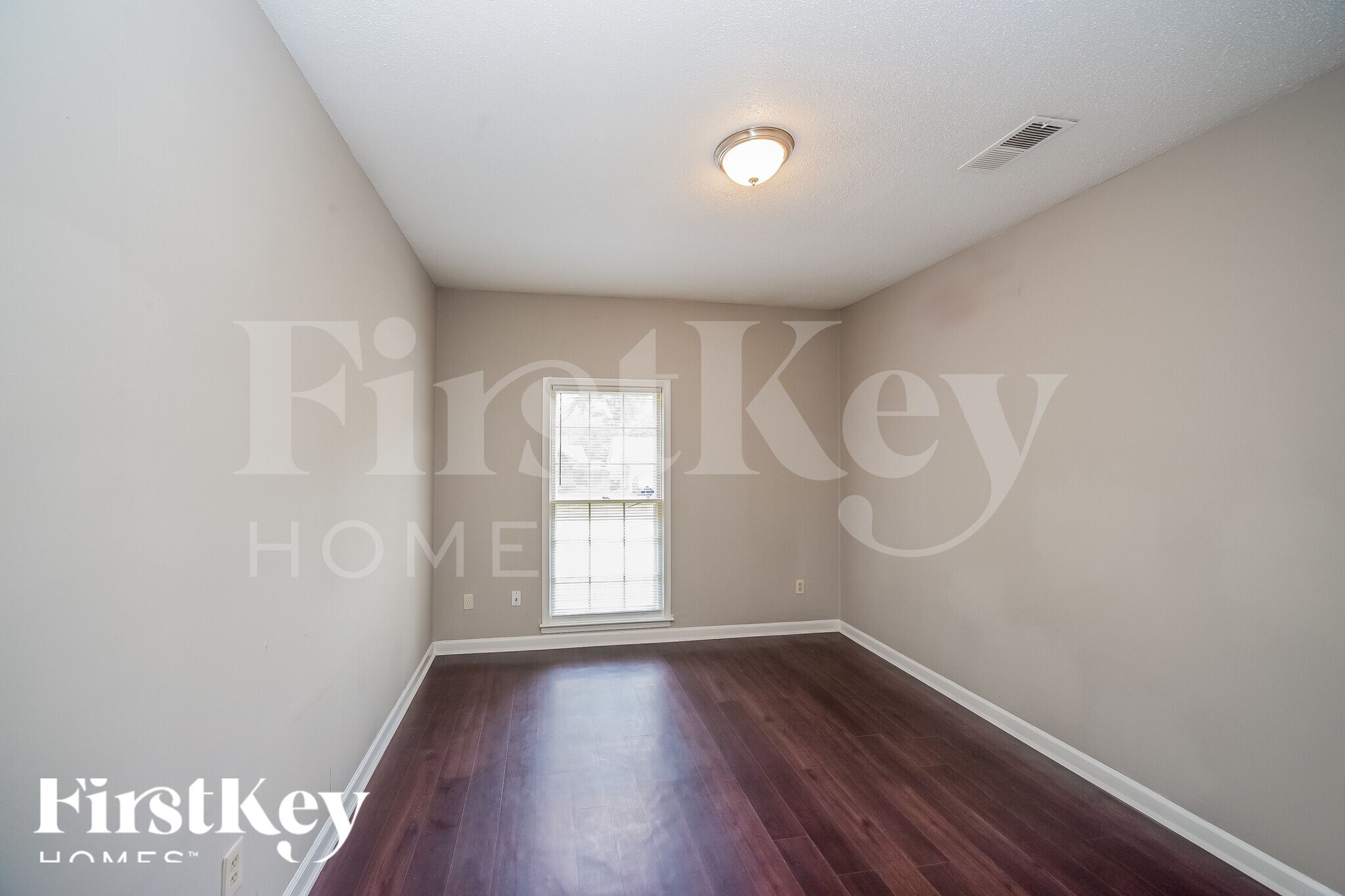 Building Photo - 7115 Falls Hollow Cove