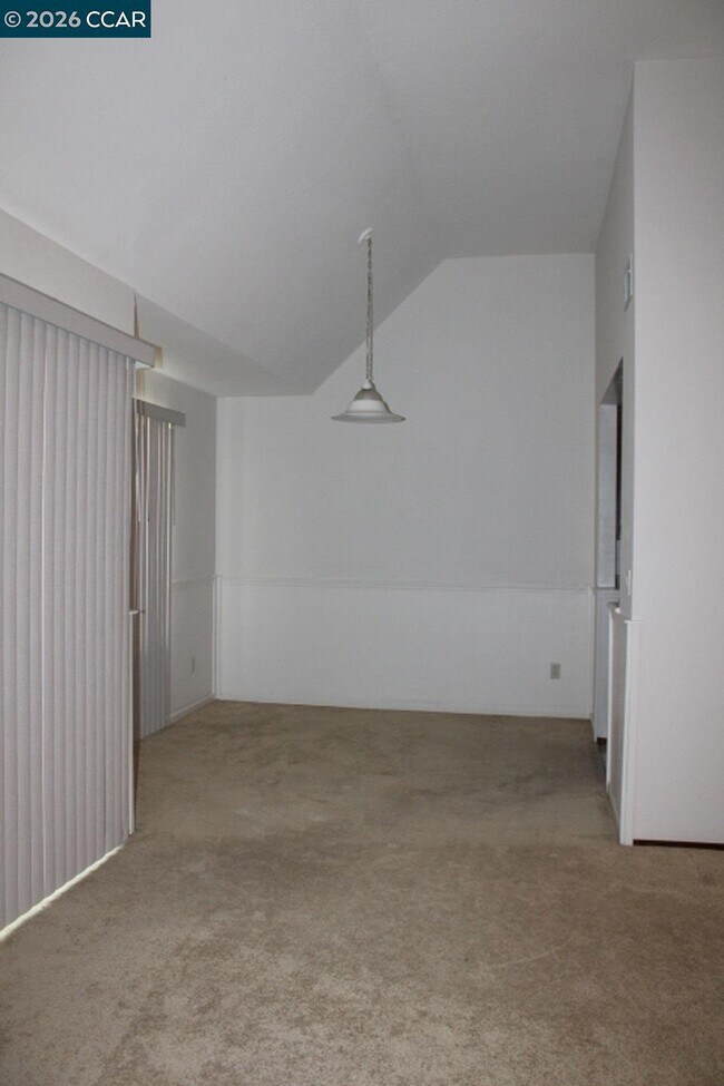 Building Photo - 3614 Stoneglen S