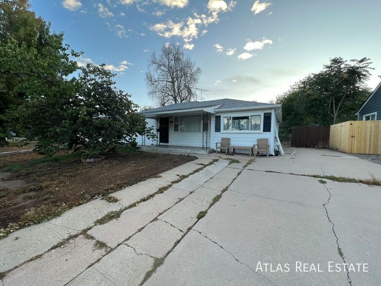 Building Photo - 5110 S Pearl St