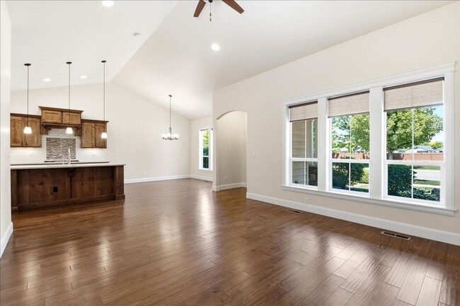 Building Photo - Single Story-3 Bedroom 2 Bathroom Home in a 55+ Community