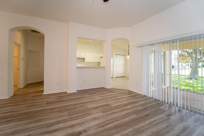 Building Photo - 957 Windward Way