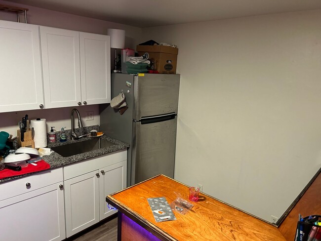 Building Photo - Now Leasing for June 2025 – Ideal 1-Bedroo...