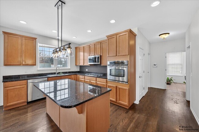 Building Photo - 13957 Emma Ln