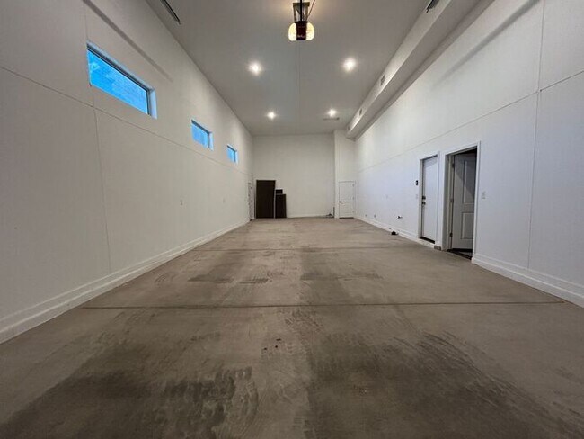 Building Photo - 4473 Suncup Dr