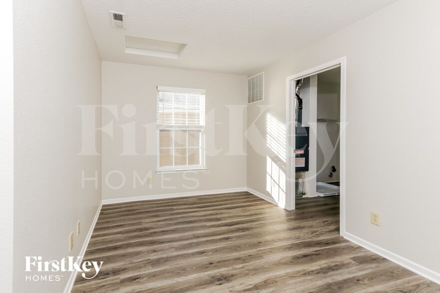 Building Photo - 8291 S Shady Trail Dr