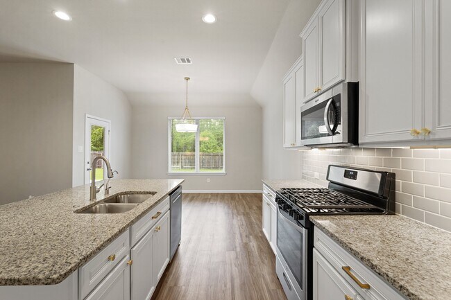 Building Photo - 18206 Bayonne Channel Ct