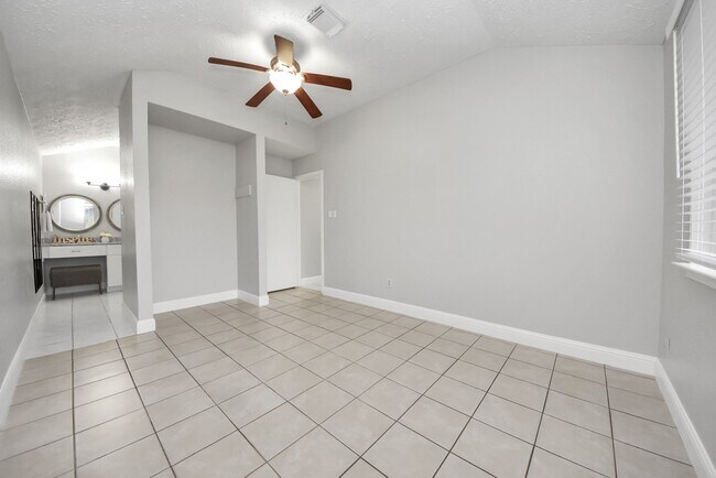 Building Photo - 20627 Burwood Cir