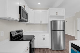 Building Photo - 6309 Delmar Blvd - Student Housing