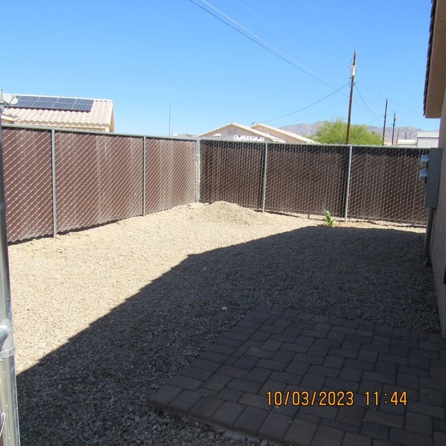 Building Photo - 2495 Palisades Dr