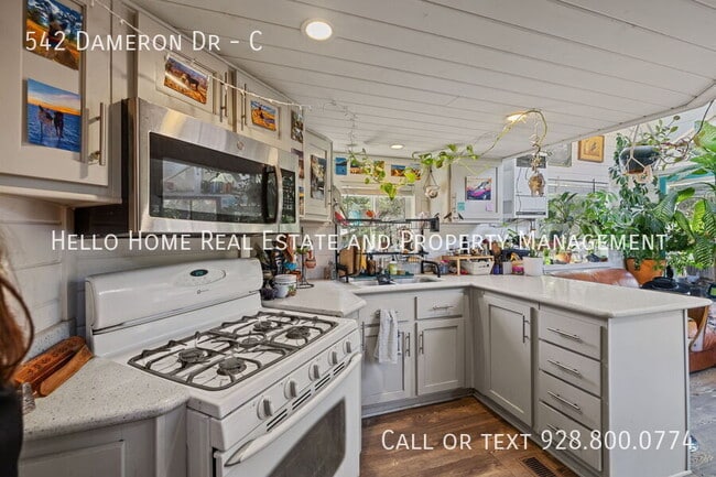 Building Photo - 542 Dameron Dr