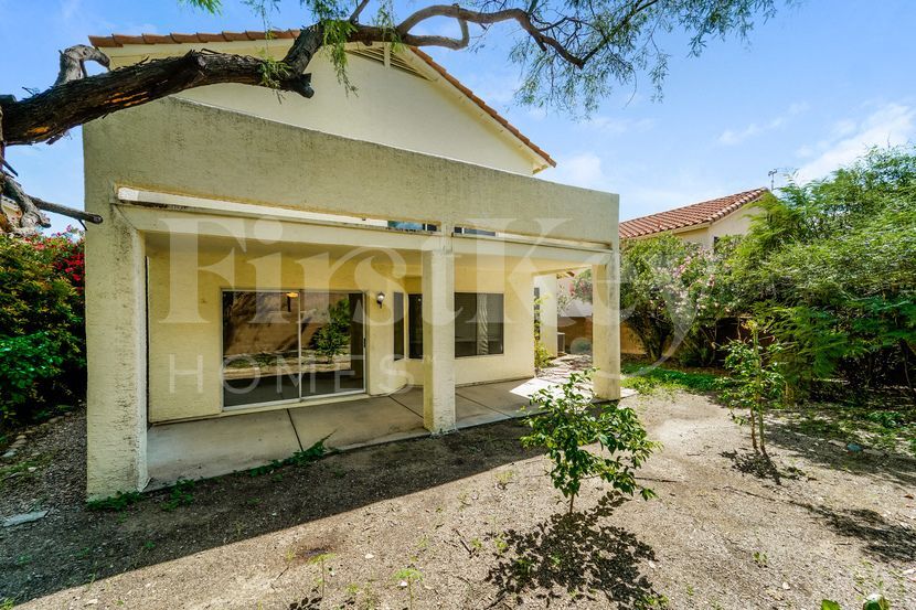 Building Photo - 7741 E Calle Bien Nacida