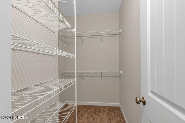 Building Photo - 106 Welcome Way