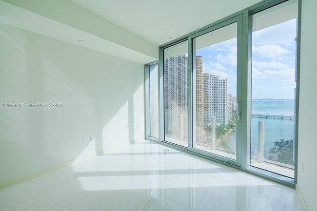 Building Photo - 300 Biscayne Blvd Way