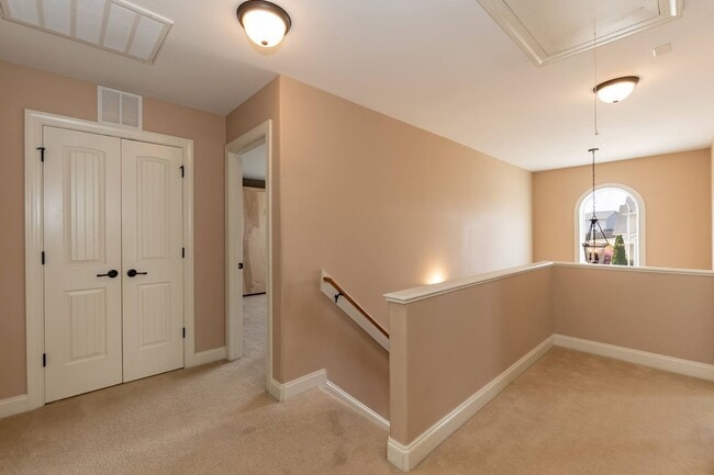 Building Photo - Lovely Large Family Home in Fuquay!