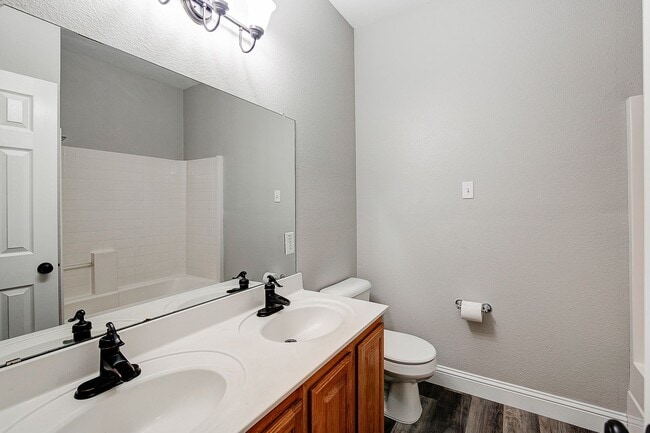 Building Photo - Serenity on the Greenbelt in Stonebridge Ranch