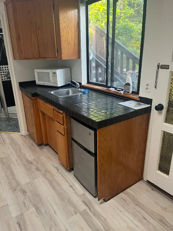 Building Photo - 2091 Sierra Way