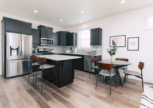 Building Photo - 1428 S Colorado Ave