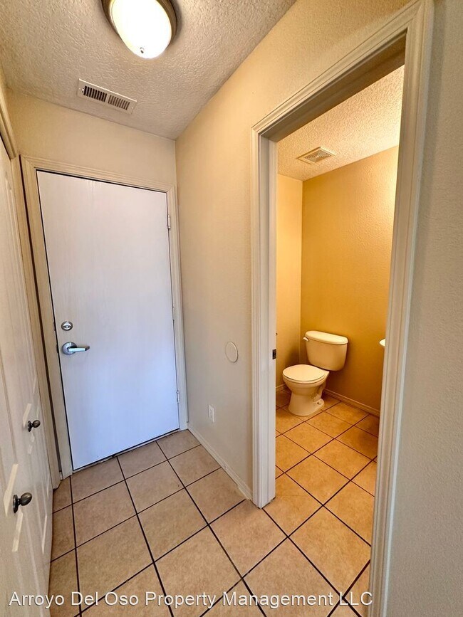 Building Photo - 3 br, 3 bath House - 790 Purple Aster Aven...