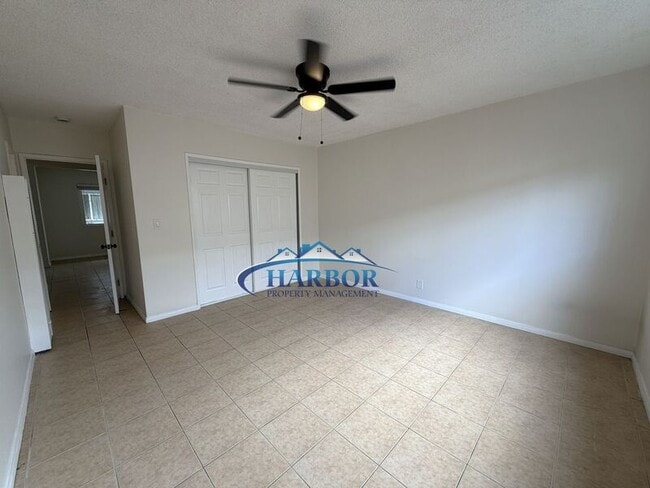 Building Photo - 22327 Moneta Ave