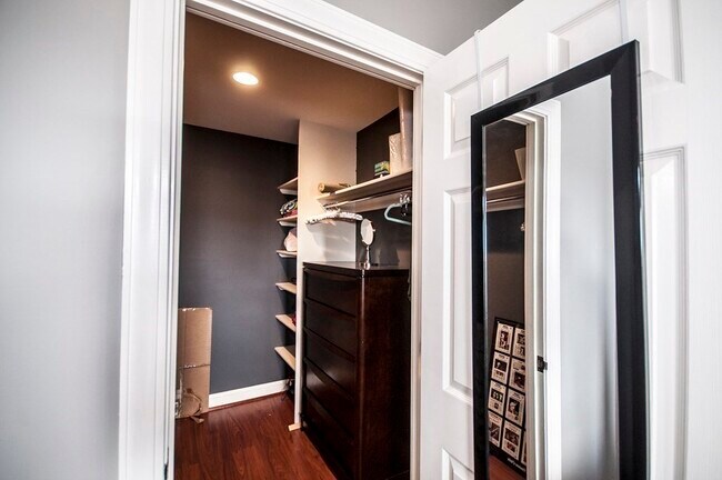 Building Photo - 416 Commonwealth Ave