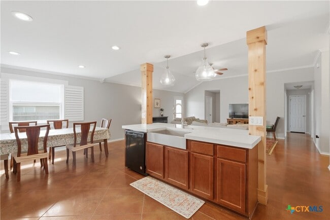 Building Photo - 907 Old Glory Ct