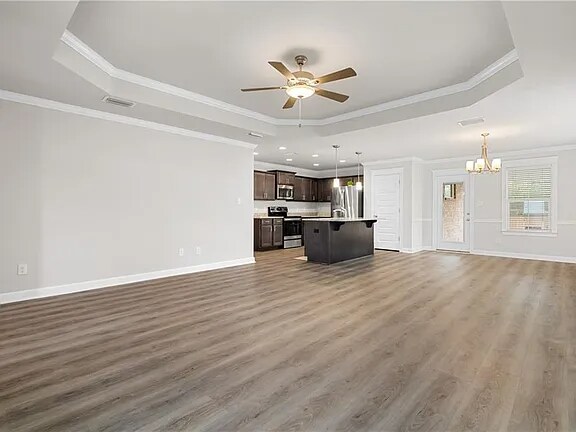 Building Photo - 682 Begeman Rd