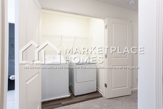 Building Photo - 308 Rydal Wy