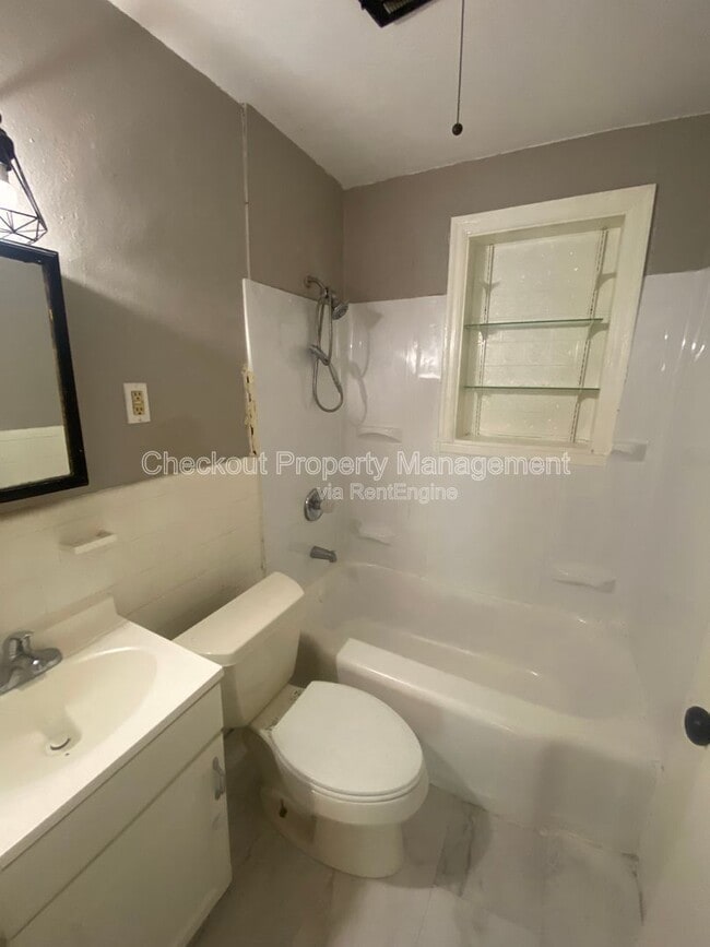Building Photo - 5516 Fairridge Ct