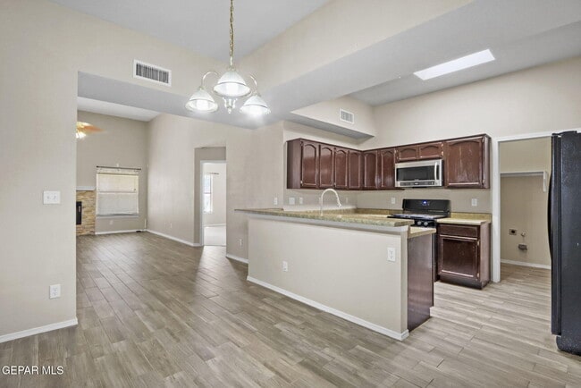 Building Photo - 11828 Mesquite Lake Ln