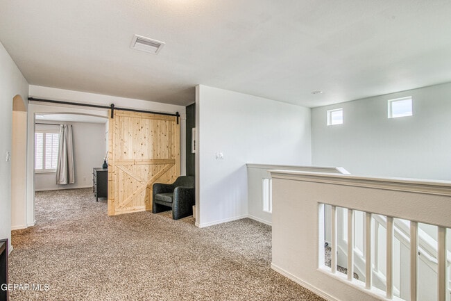 Building Photo - 7517 Red Cedar Dr